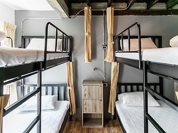 Hostel Punhug Chiang Mai Zewnętrze zdjęcie